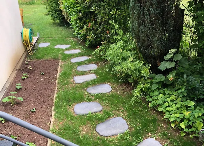 住宿加早餐酒店 Le Bleu Levant Vaux-Devant-Damloup